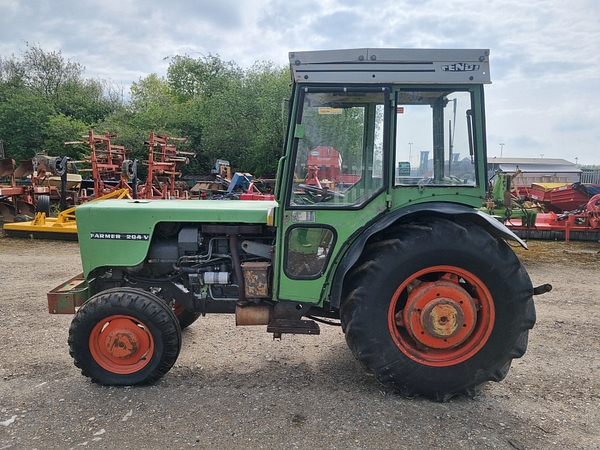 Chris Atkin & Son Ltd - Fendt 204V